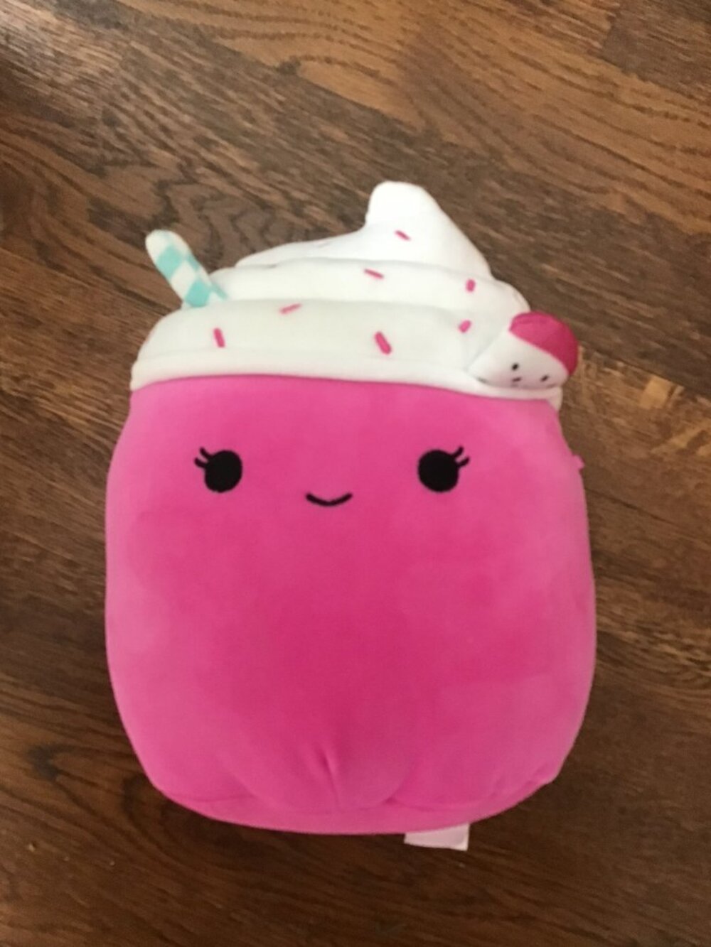 MEDIUM SQUISHMALLOW - pink ice cream sundae / soda with sprinkles